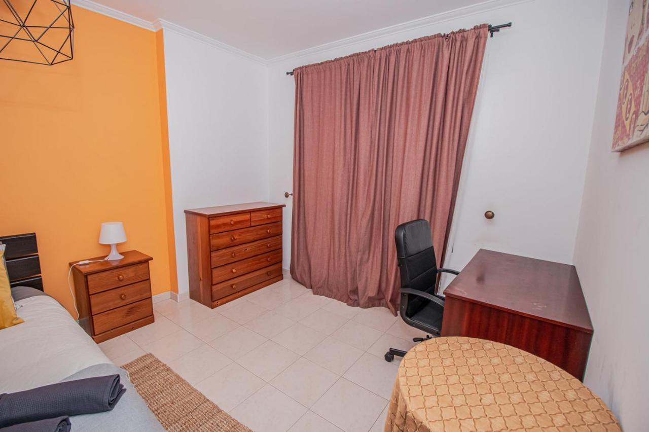 Charming Private Rooms In An Apartment A2 Penha - Фару Экстерьер фото